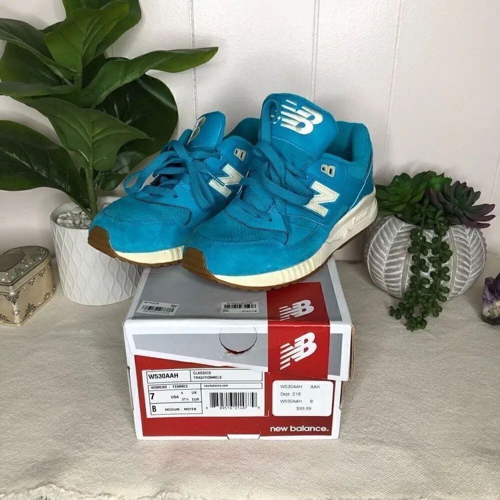 New Balance Womens Lace Up 530 Classics Running Shoe Aqua Blue Size 7